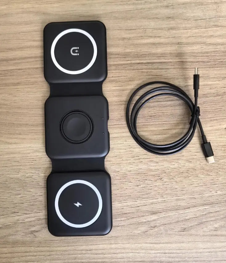 Trifold 3-in-1 Foldable Wireless Charger